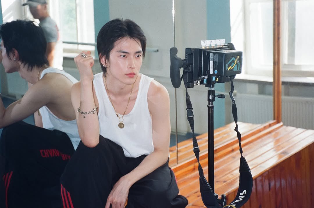 ครบรอบเดบิวต์100วันแล้ว ขอบคุณที่อยู่ให้พี่รัก ซึงฮันคือเหตุผลที่ทำให้พี่ตื่นมาพร้อมกับรอยยิ้มไม่ว่าจะเกิดอะไรขึ้น เพื่อมีหัวใจไว้เป็นกำลังให้ซึงฮันต่อๆไป ขอให้การทำงานหนักของซึงฮันได้รับความรักกลับมานะ 🩵🍀

#데뷔백일_오케이간다승한
#GetReadySet_XngHan100Days