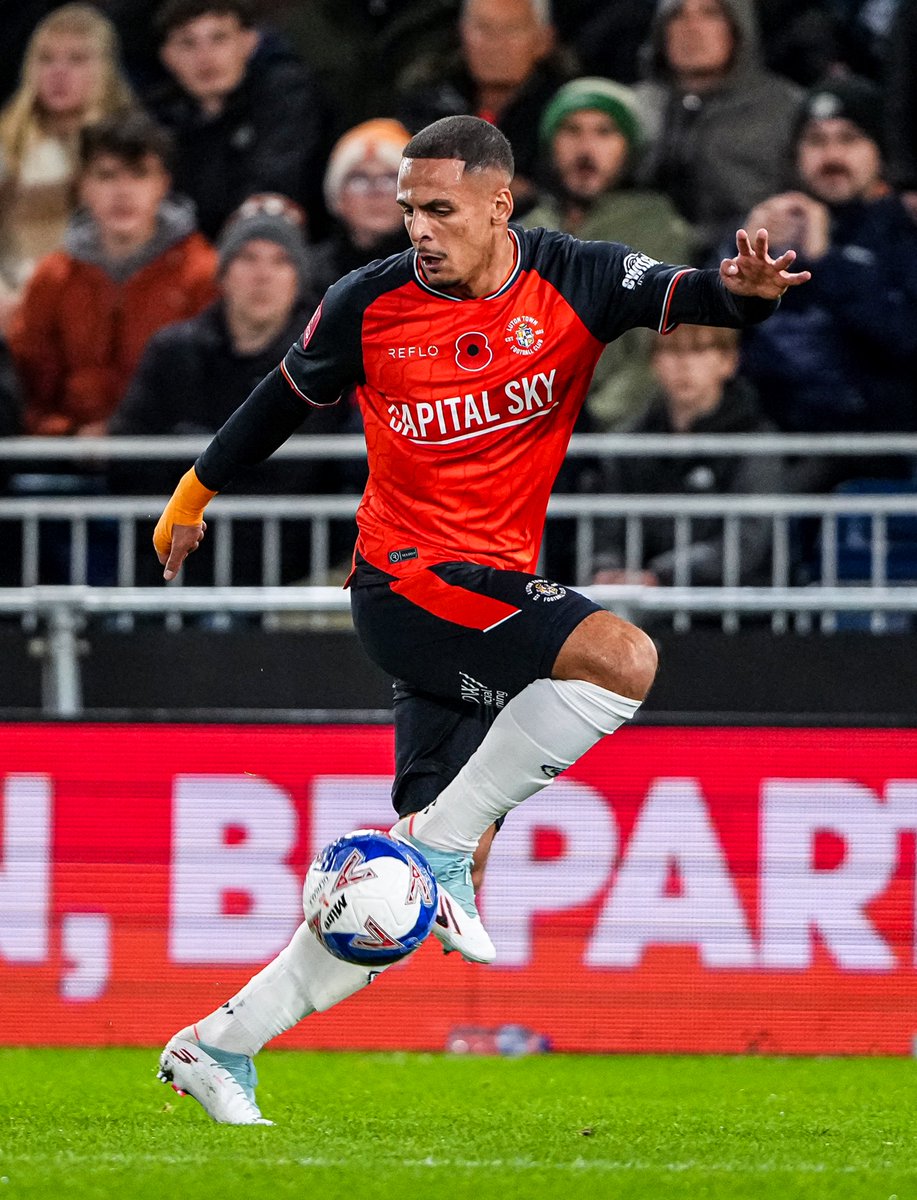 Luton Town FC tweet media