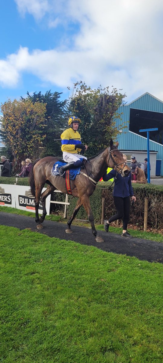 Irishracing.com Live tweet media