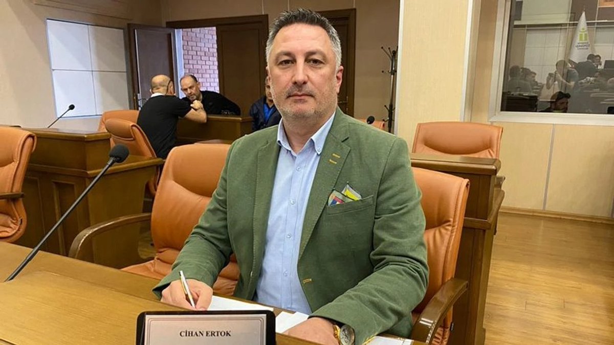 Cihan Ertok: "Tepebaşı Belediyesi'nin şeffaflık ve hesap verebilirlik konusunda sınıfta kaldı" gzt26.com/cihan-ertok-te…