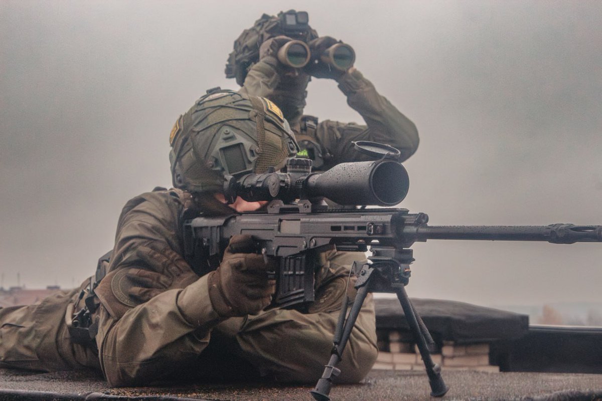 TheGreyPatriot_'s tweet photo. 🇧🇾🇷🇺 Today's training of Separate Special Forces Detachment "Berkut" from Internal Troops.
Part 1 of 2
#Russia #Belarus #Belarusian #Today #Training #Tactical #InternalTroops #Police #Security #Berkut #AK74 #SVCh #Sniper https://t.co/qkTjIz70TM