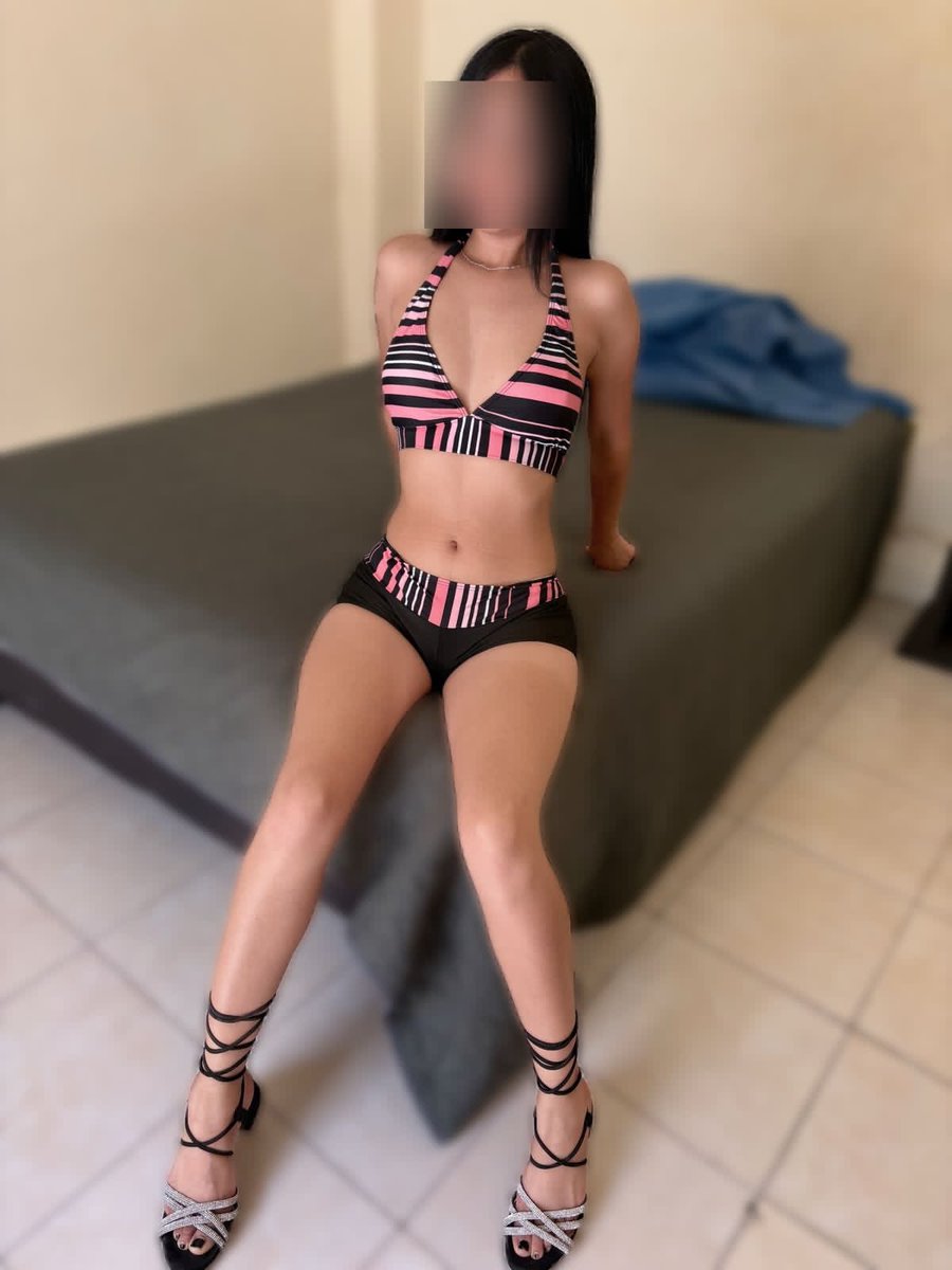 Tengo ganas de que me coman a besos 🍆💦mi WhatsApp es es
 81 1170 8439