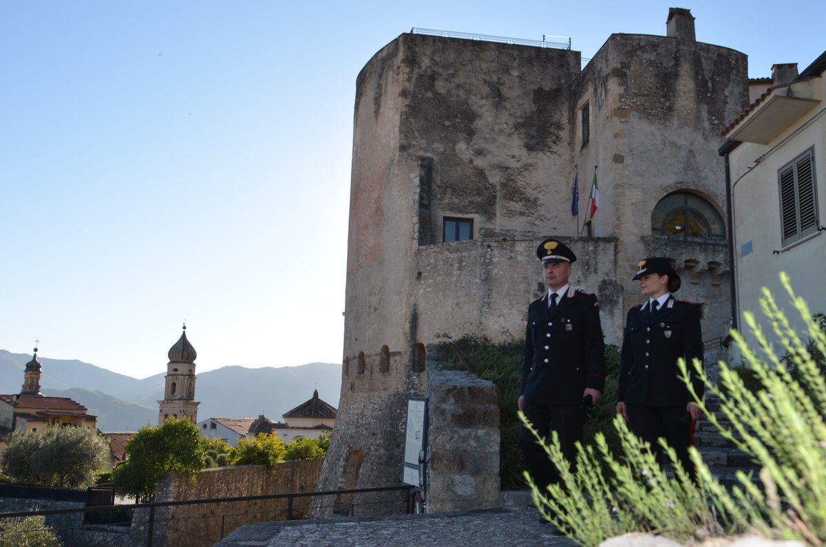 Buongiorno da Venafro (IS)
#PossiamoAiutarvi #Carabinieri #Difesa #ForzeArmate #8novembre
