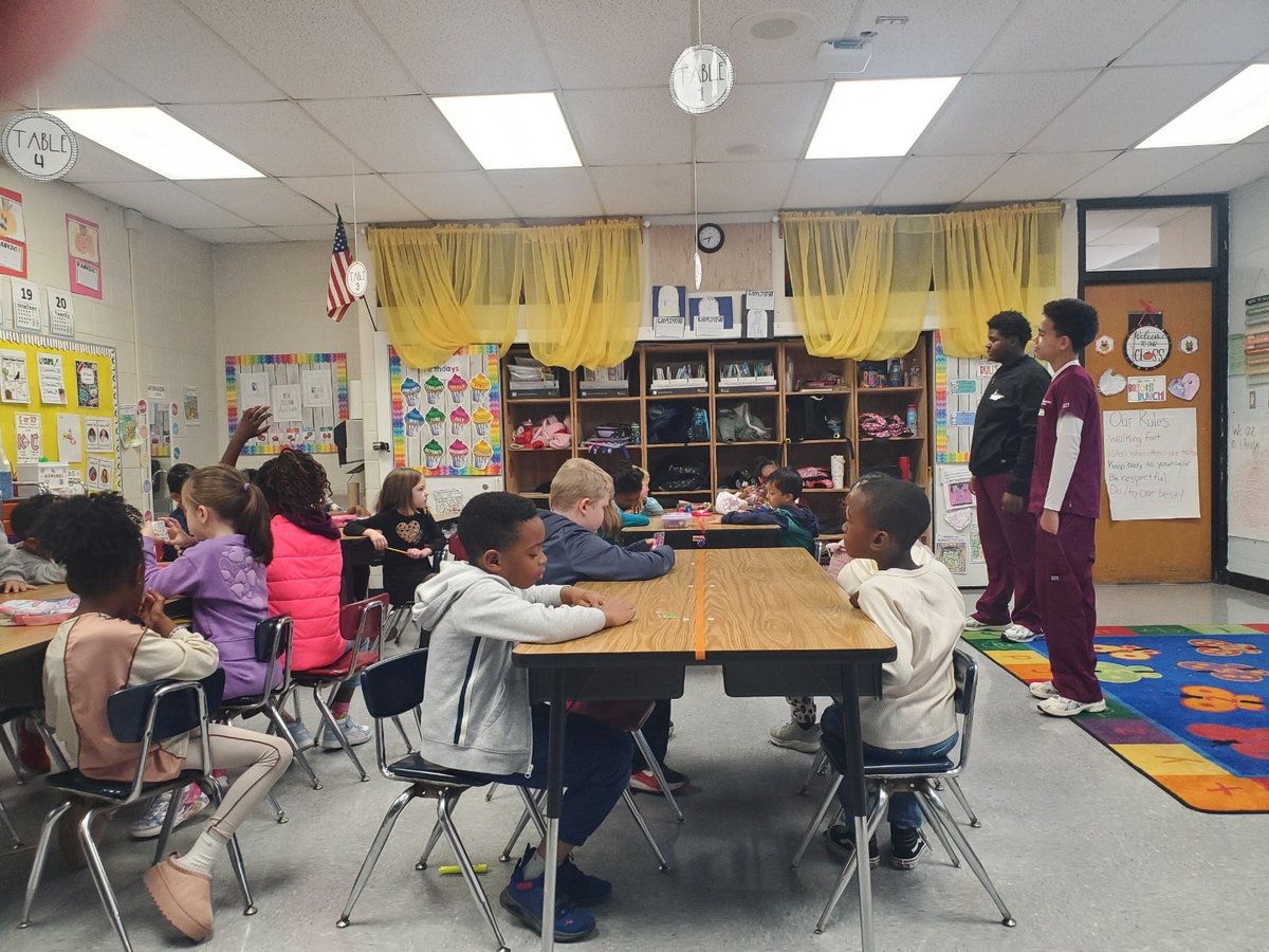 Hayes/Sanchez tweet media