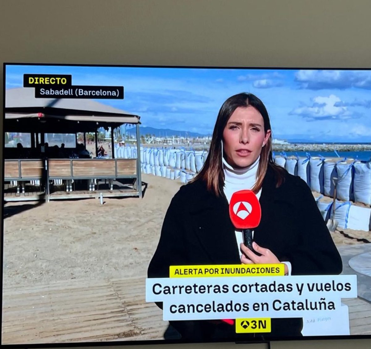 etfelicitofill's tweet image. Maquíssima la platja de Sabadell, tu!