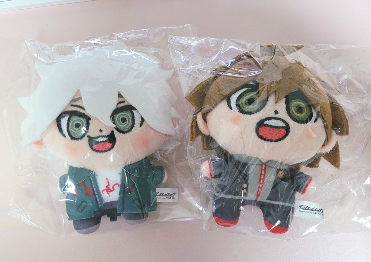 드디어 왔다😭
작고 너무 귀여움💚💚
