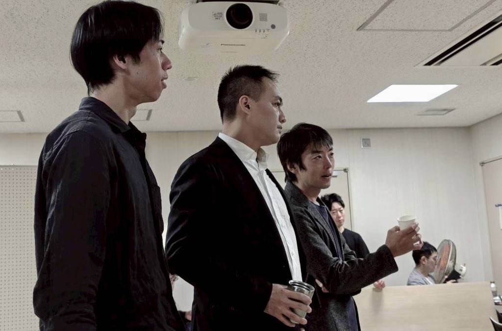 from_jacrow's tweet photo. 信念を貫くのか、政権を守るのか──。JACROWが日本初翻訳で挑む。
群像18名が描く、熱と混沌の1970年代イギリス。
#THISHOUSE
11/19(水)~25(火)
ご予約お早めに↓
https://t.co/zimvEqgnJ3 https://t.co/CqAsWFnBiw