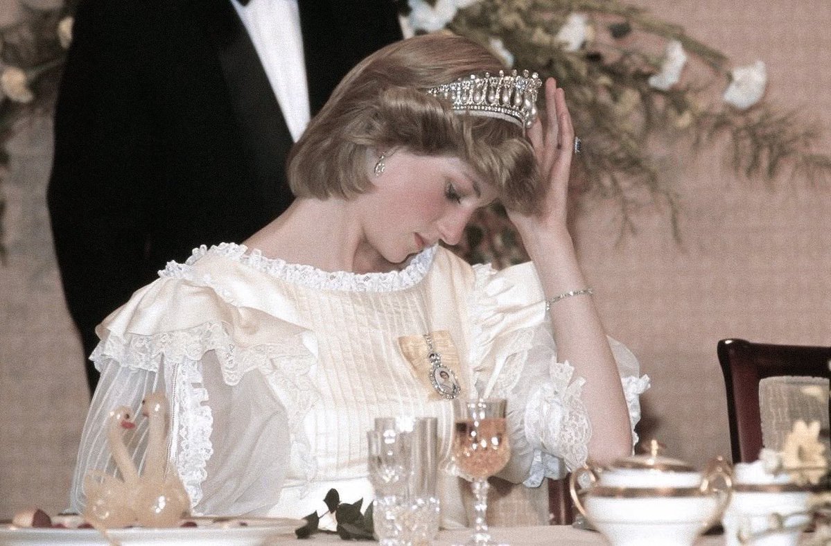 glirttery's tweet image. diana, princess of wales