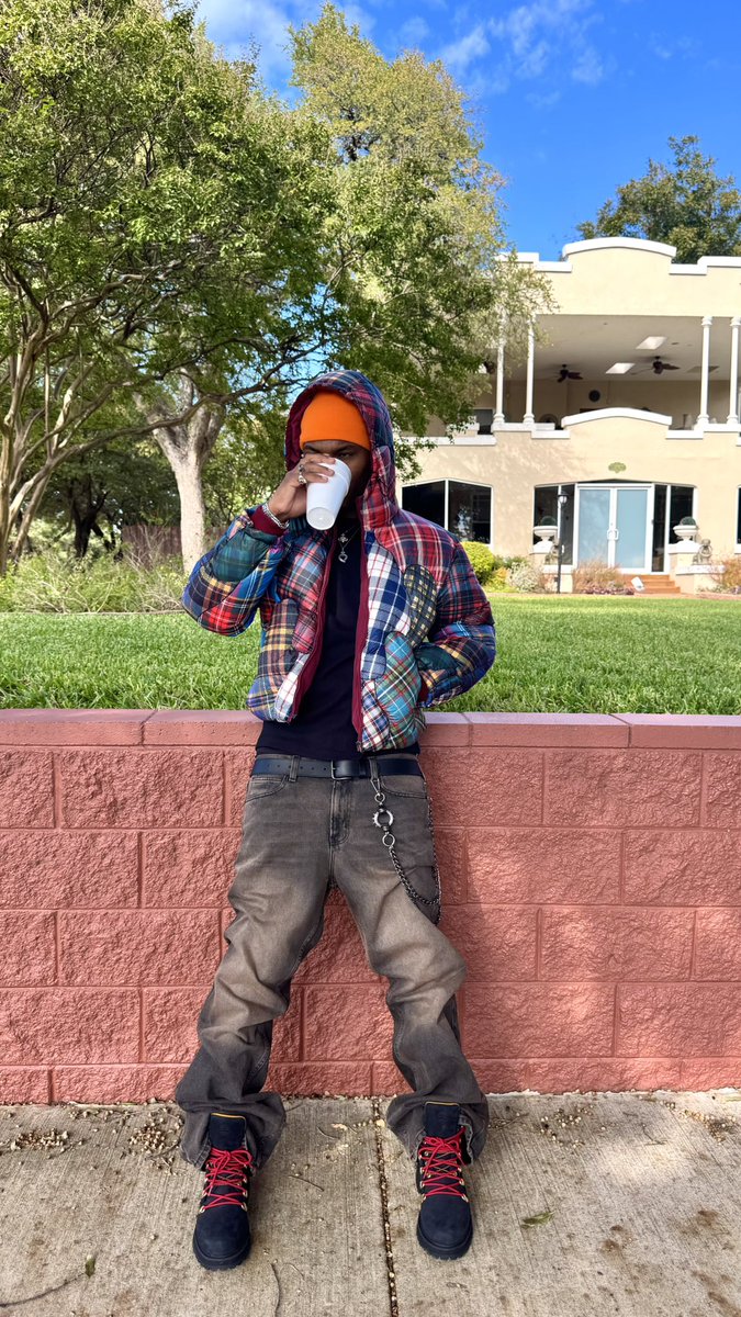 kendry_uss's tweet photo. Multi Plaid Puffer https://t.co/c49Qxe4F4L