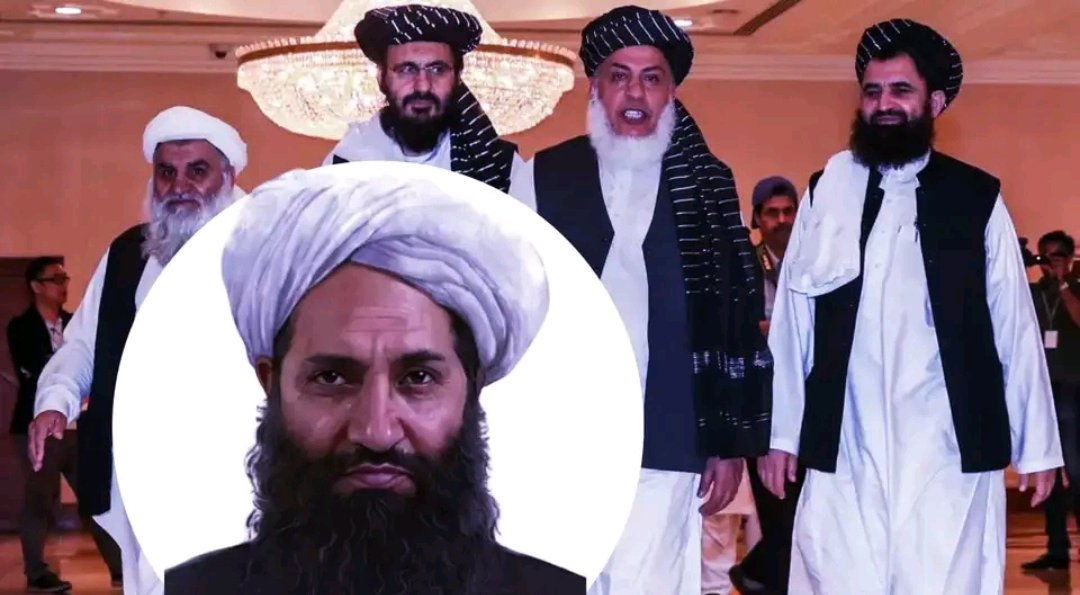 Shabkhan28's tweet image. तालिबान के सर्वोच्च नेता हिबतुल्लाह अखुंदजादा ने अफगानिस्तान के इस्लामिक अमीरात को पाकिस्तान के सामने न झुकने

 का आदेश दिया है। उन्होंने कहा है कि पाकिस्तान के साथ होने वाली चर्चाएं ईमानदारी से होनी चाहिए। 
#Taliban #Afghanistan #Pakistan