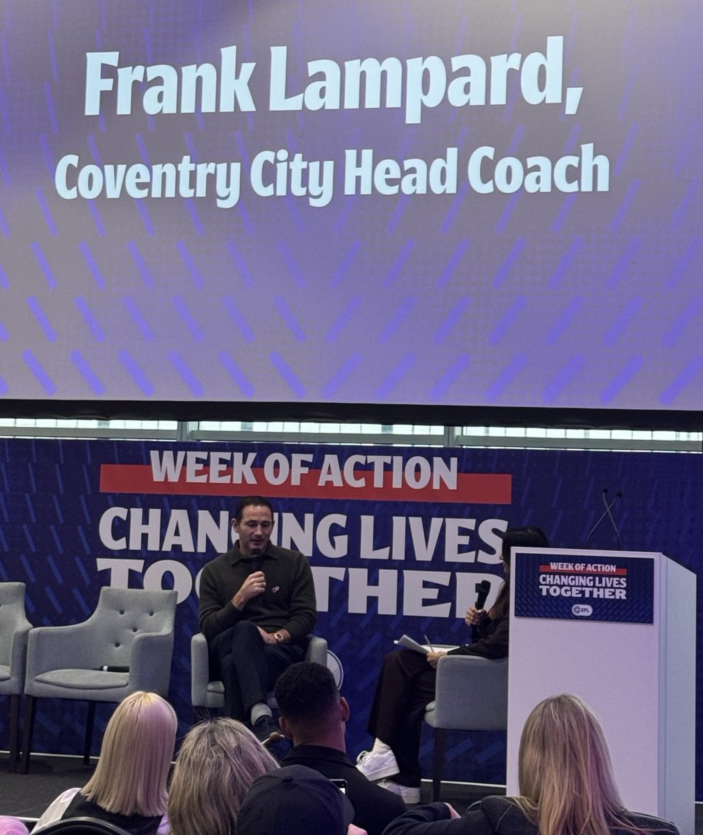Frank Lampard speaking about the vital community work of EFL clubs at the CBS Arena. 9,652 staff and volunteers at the 72 clubs work in community. 1.1m people take part in EFL club community programmes annually. 1,351 club facilities used in community schemes #EFLWeekOfAction