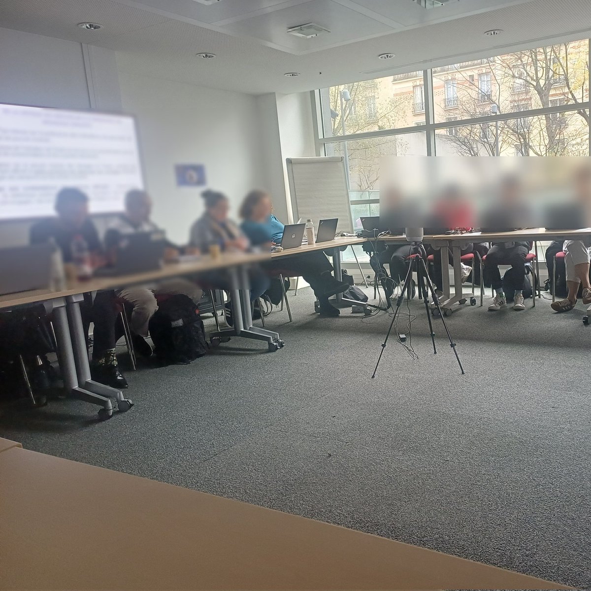 🟣 À #Paris depuis mardi pour représenter ceux dont la voix compte trop peu.
Au <a href="/ConseilPauvrete/">CNLE</a>, nous travaillons sur l’#alimentation dans la #TransitionÉcologique et sur le #ResteÀVivre.
Deux défis pour la dignité et l’égalité réelles.