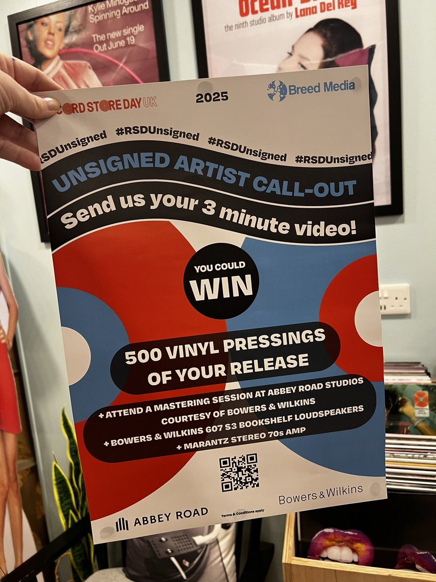 Just a reminder that you’ve got until November 10th to submit your videos to be in with a chance of winning 500 vinyl pressings of your music along with some time at Abbey Road Studios and some Bowers &amp; Wilkins speakers…head over to <a href="/RSDUK/">Record Store Day UK</a> for more info 🎶 #rsdunsigned