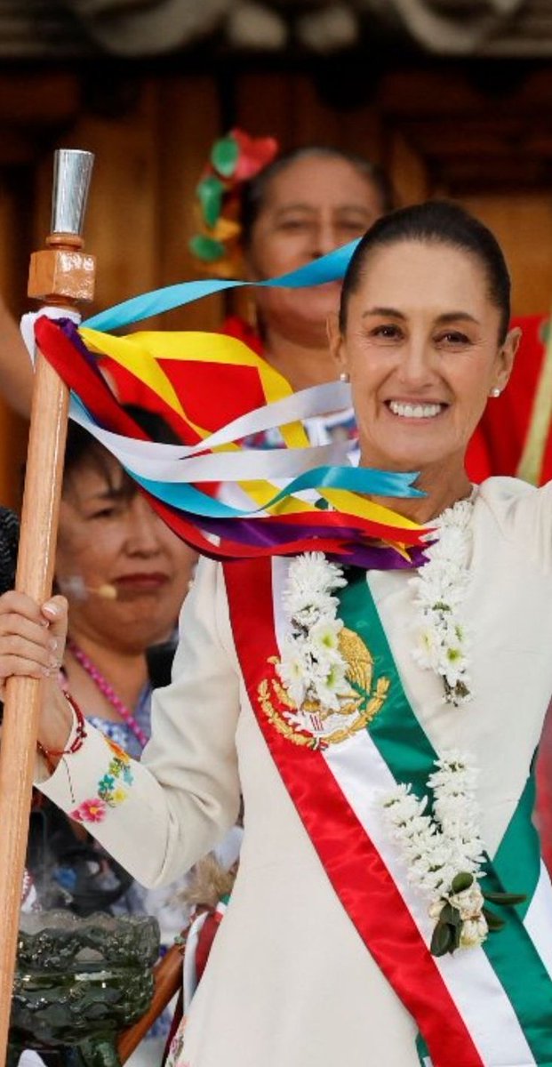 <a href="/SuperFeloIII/">Felo ✨</a> <a href="/Claudiashein/">Claudia Sheinbaum Pardo</a> Buenos días querido <a href="/SuperFeloIII/">Felo ✨</a> 

México bajo conspiración criminal. 

Hoy más que ninca nuestra patria necesita de cada ciudadano unidos con nuestrapresidentaa. 

México cada dia despierta mas envidias.

La Dra. <a href="/Claudiashein/">Claudia Sheinbaum Pardo</a>.está mas firme defendiendo la soberanía de México.