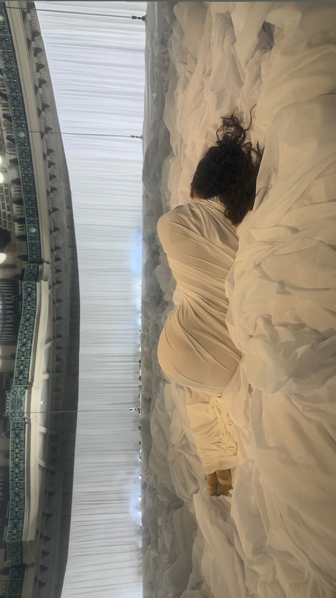 RosaliaAccess's tweet image. Rosalía a través de su historia de Instagram.