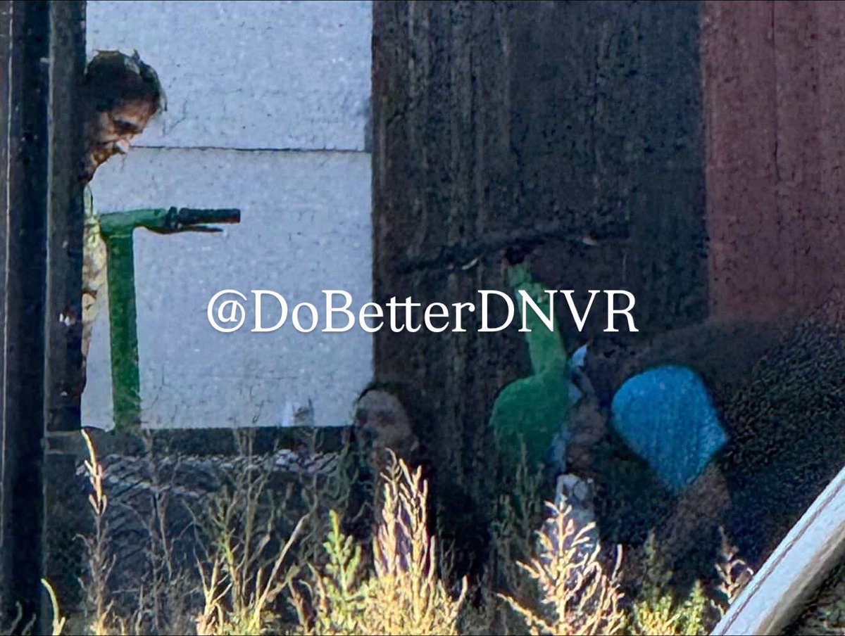 dobetterdnvr's tweet image. 4th &amp;amp; Broadway / Lincoln. Small camps and groups of drug loiterers are popping up on the Broadway corridor. Isn’t this an encampment resolution zone? why are you allowing this @mikejohnstonco? #denver #visitdenver #broadway