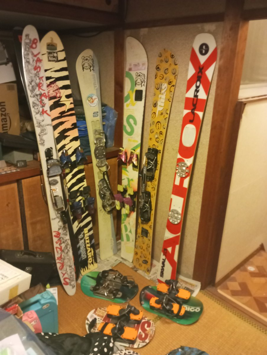 pigdog482's tweet photo. #モノスキー ヤー、#skwal er、は世界的だがなかなか増えず、ユーザーはほぼ中年以上の先細り。
超ショートモノスキーの #ニコモノ®は八百津発祥だが量産されておらず知る人ぞ知る状態で発展途上、成田童夢氏が履いてツイートしてくれることに期待。
テレマークはマイナーながら若者が多い印象 https://t.co/OsXxKLOq0K