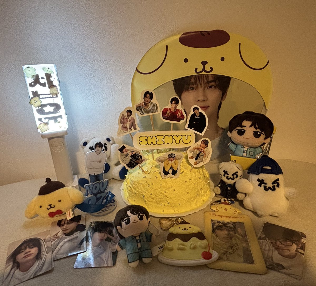 ssjhels's tweet photo. 신유 생일 축하해〜😚💗 https://t.co/3tk0cBCFOZ