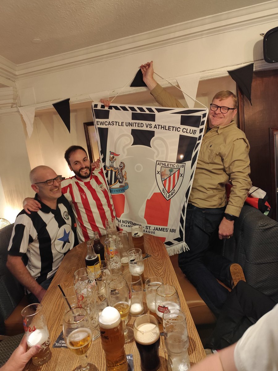 Julen_Iza's tweet image. Three Bulls Heads

Meeting my beloved friends again. Like the good old days @micknufc @Racolley94 @liam_nufc1800  Rich, Eric. Thanks a lot for the time we spent together. Yous are amazing. What a beautiful friendship we have forged, mates. Hope we meet again soon!