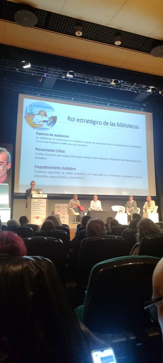 MARTAGR82's tweet image. Seguimos en el #12CNBP en la sección de comunicaciones científicas #bibliotecas #AMI