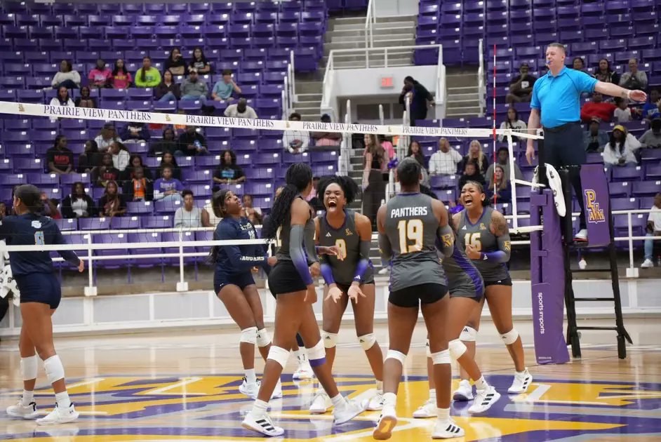 HBCU D1 Volleyball Top 10 (11/6)

1. Prairie View A&amp;M 12-1
2. Coppin State 10-1
3. Jackson State 10-2
4.Bethune-Cookman 10-3
5. Morgan State 8-4
6. Alabama State 8-4
7. North Carolina A&amp;T 7-5
8. Howard 7-4
9. Texas Southern 7-5
10. Alabama A&amp;M 7-5