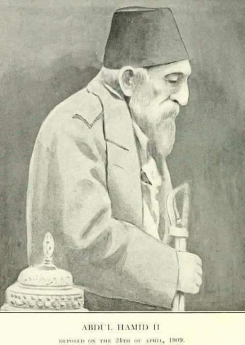 Ferdi_Karabasan's tweet image. İlk defa elektriği, gazı getiren, ilk modern eczanemizi açtıran,
• İlk otomobili getiren, 5 bin km kara yolunu yaptırtan,
• Dünyanın ilk metrolarından birini Karaköy-Taksim arasına yaptıran, (dünyada 2. metrodur..aıdna kısaca Tünel denir )
atlı ve elektrikli tramvaylar kuran,…