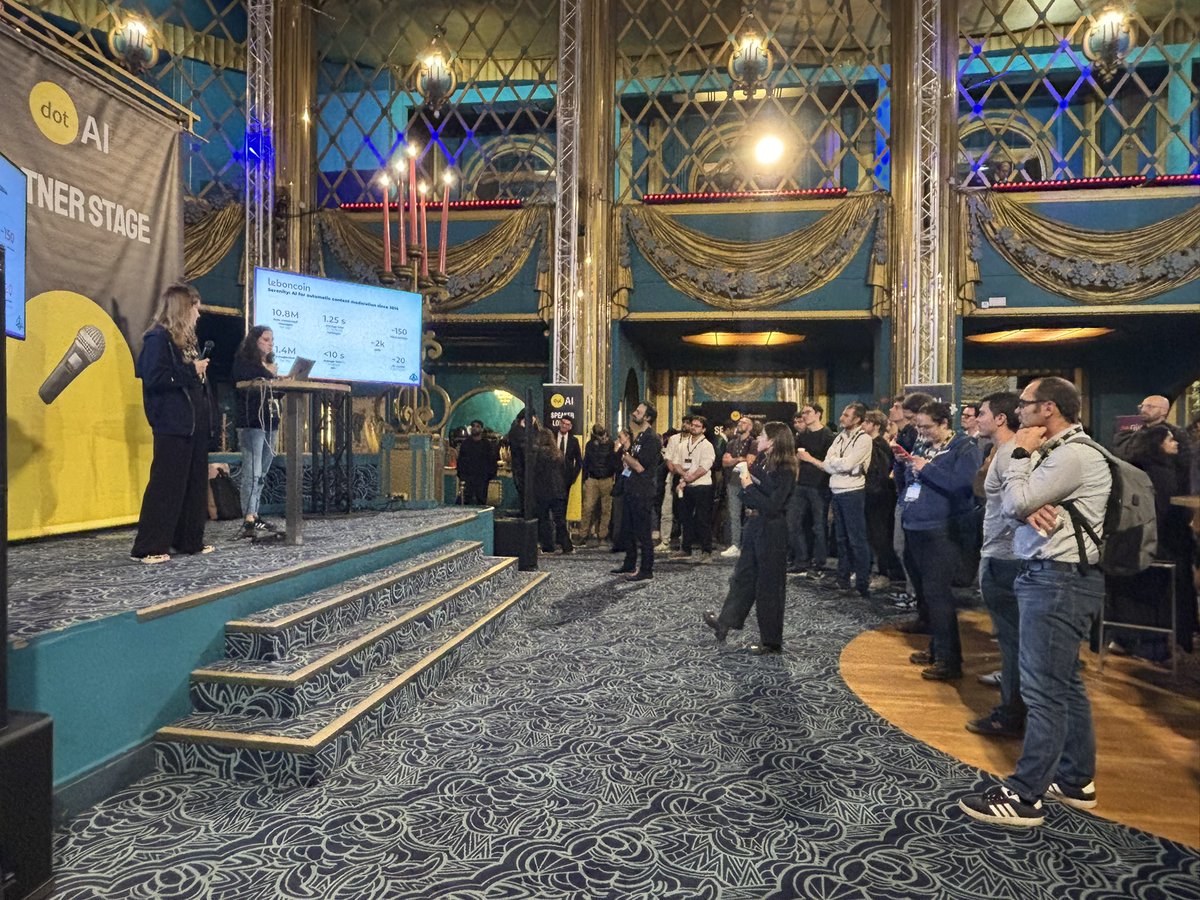 dotConferences tweet media