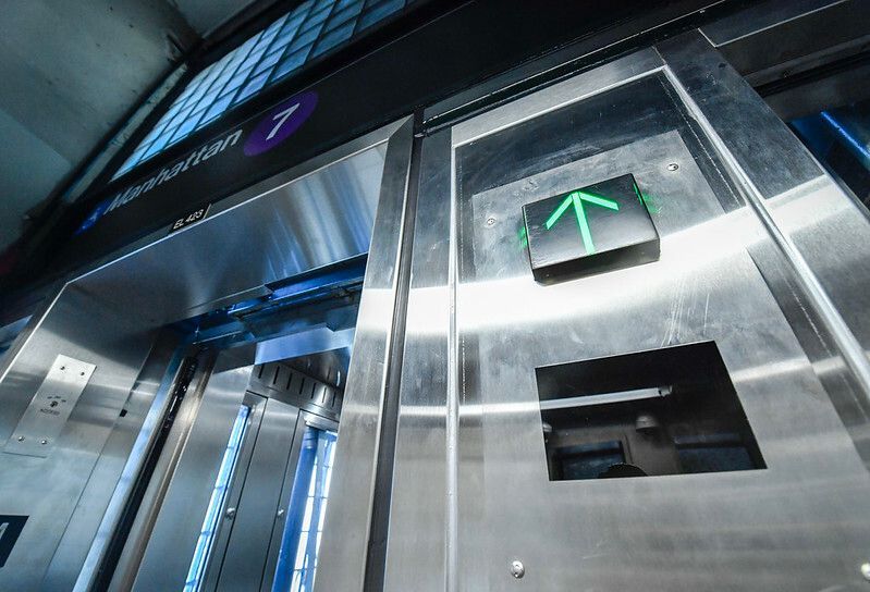 ElevatorWorld's tweet image. The #NYC @NYCTSubway announced five modernized #elevators manufactured and installed by #MidAmericanElevator at two #subway stations in the #Bronx and #Queens. (Image courtesy of MTA) buff.ly/ENuiySh