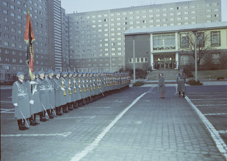 GDRvisuals's tweet image. Erich Mielke salutes an honor guard from the Stasi&apos;s &quot;Feliks E. Dzierżyński&quot; Guard Regiment at Stasi HQ in East Berlin, 1985.