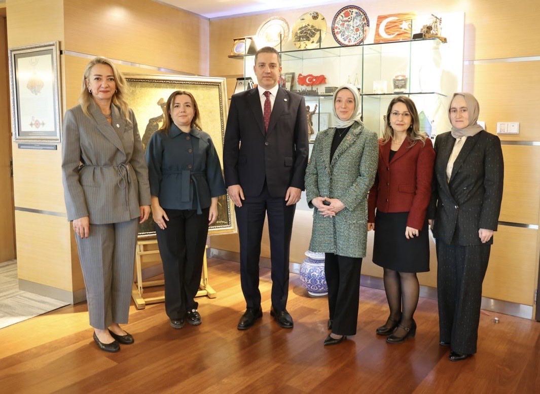 #Türkiye #Barolar Birliği Başkanı Sn <a href="/erincsagkan/">Erinç Sağkan</a> ve #TBB Kadın Hukuku Komisyonu Koordinatörü Sn Av. Bahar Candemir’i uzmanlarımızla birlikte ziyaret ettik. 
Şiddet mağdurlara yönelik hukuki destek mekanizmalarının güçlendirilmesi 
içim yapılabilecek çalışmaları değerlendirdik.