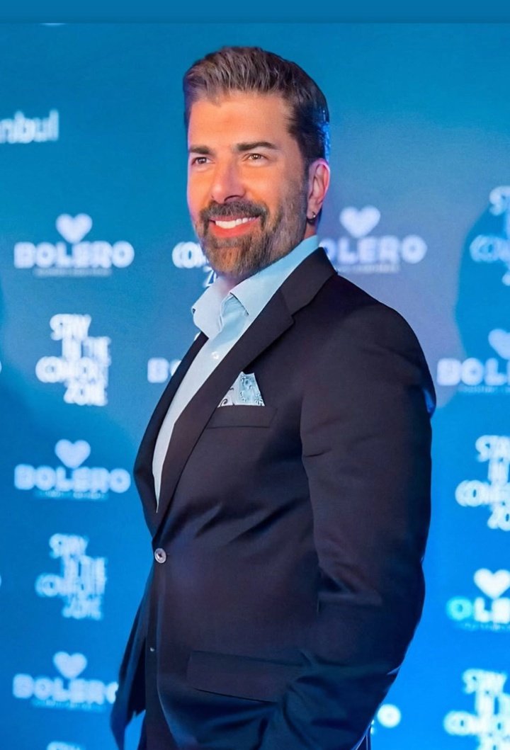 Always smile the owner of the pure heart and the beautiful soul and let your smile burn all the envious people 🔥

CenkTorun #CenkTorun
<a href="/CenkTorun/">Cenk Torun</a>