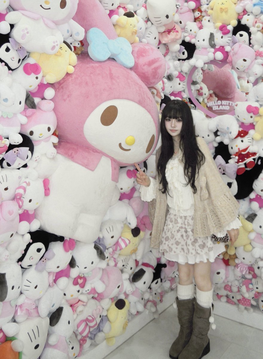 マイメロ ٩(๑>ꇴ< ๑)و