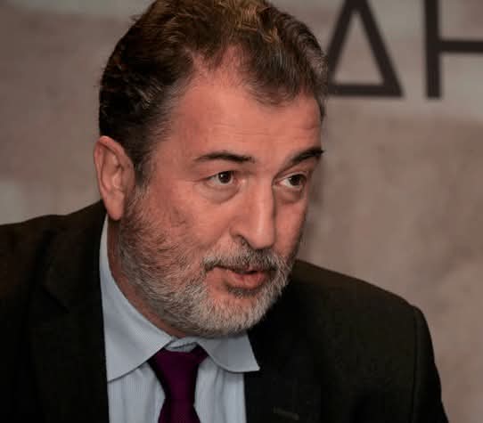 AretiAthanasiu's tweet image. ΜΙΑ ΤΕΡΑΣΤΙΑ ΝΙΚΗ ΓΙΑ ΤΗΝ ΔΙΚΑΙΩΣΗ ΤΩΝ  650  ΠΡΟΣΦΥΓΩΝ ΠΟΥ ΠΝΙΓΗΚΑΝ ΣΤΟ ΝΑΥΑΓΙΟ ΤΗΣ ΠΥΛΟΥ!

Κώστας Παπαδάκης, δικηγόρος: 
&quot;Σήμερα παραμιλάμε! Ειναι μια μεγάλη μέρα για το αντιρατσιστικό κίνημα και τους δικηγόρους του.  Κερδίσαμε την Πύλο ! Ανατρέψαμε τη μεγαλύτερη προσπάθεια…