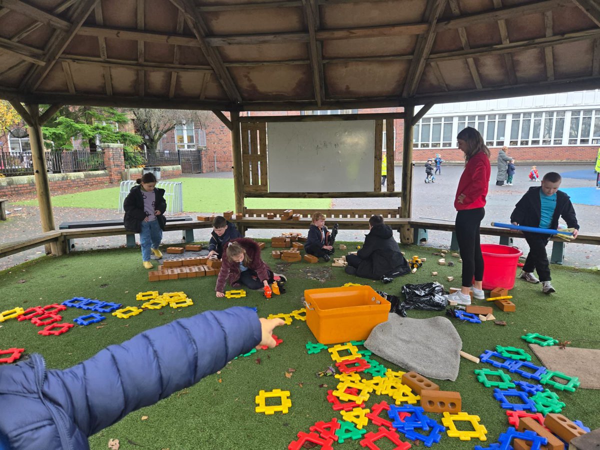 St Ninian's Pr! tweet media