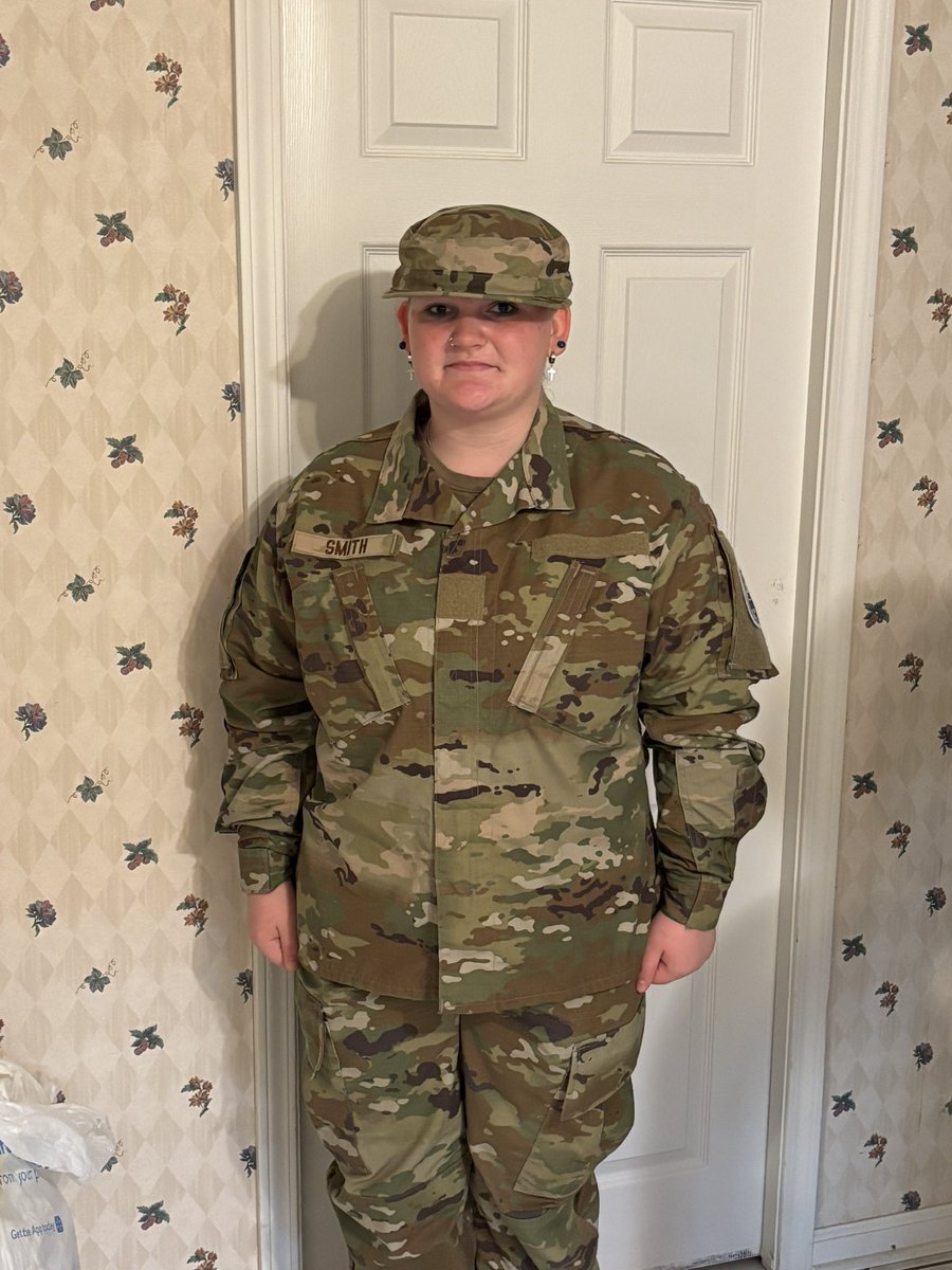 Malorie in her ROTC gear on Thursday morning. This young lady has totally embraced ROTC. I’m very proud of the type of young woman she is becoming. Love my Mal Mal very much!