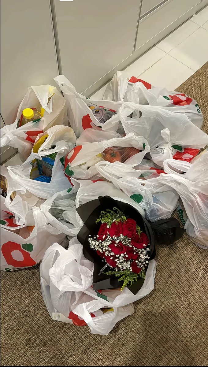 راااااااااااااااء tweet media