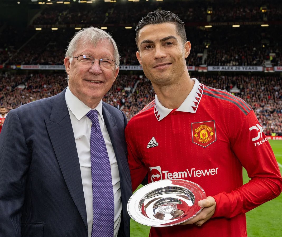 mufcMPB's tweet photo. 🚨🚨🗣️ Cristiano Ronaldo on Sir Alex Ferguson:

“He’s a good man, he’s a person that I’m ALWAYS going to have in my heart, because he really helped me in my life and my career. 

“Father in football? Yes. He was a guy who guided me. He was a guy who always maintained his word. Very good man and I respect him a lot.” 

#MUFC [@PiersUncensored]