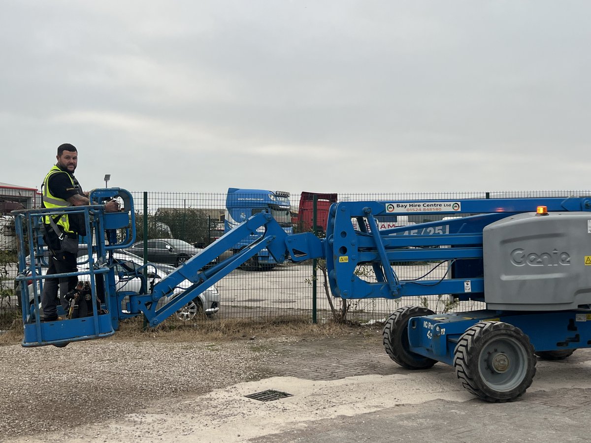 Bowker IT tweet media