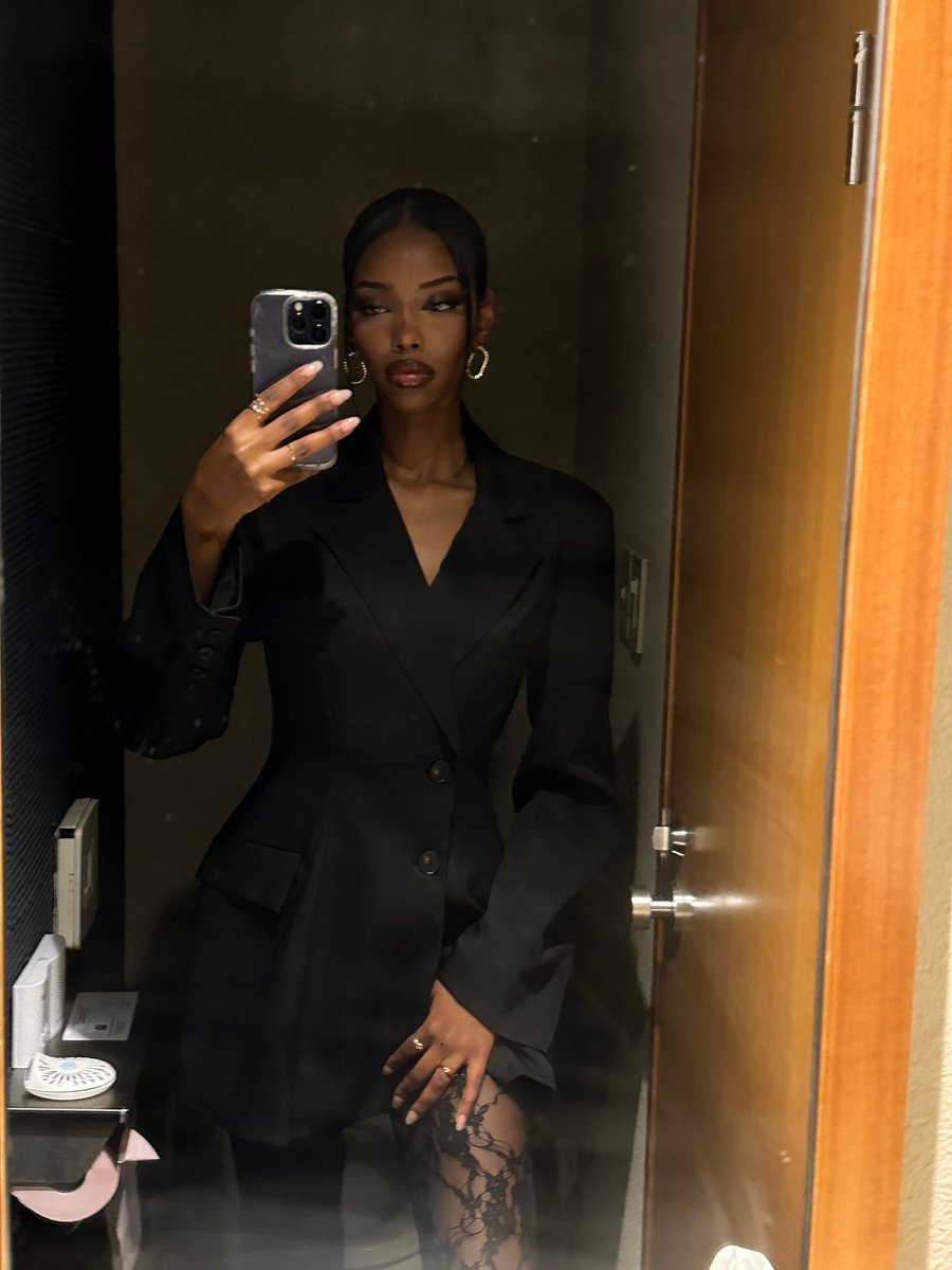 ladanai_'s tweet image. konnichiwagwan 🍣🎌