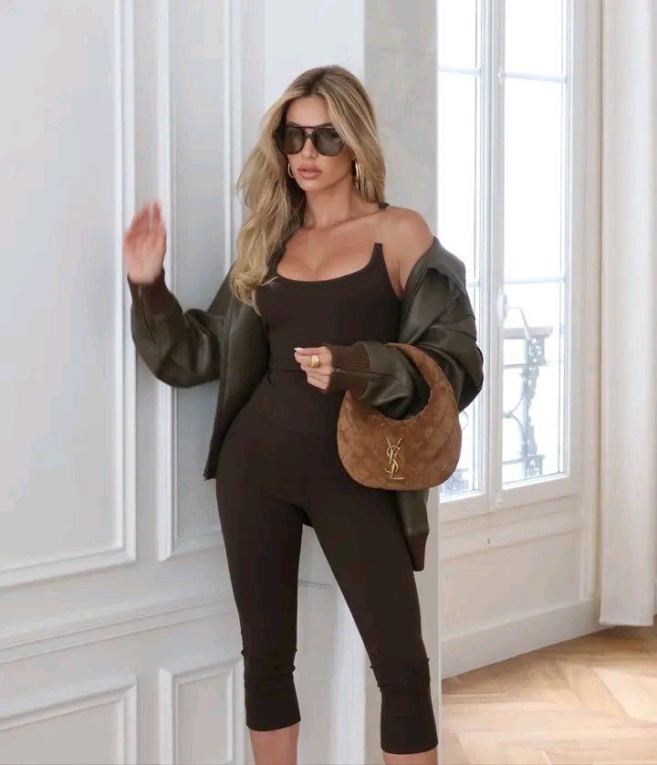 Cindy4lovee's tweet photo. Dirty martini 🍸 @FashionNova 

#fashion #style #ootd #clothing https://t.co/6GLAB43zsV