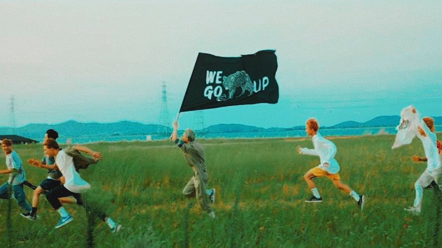  tweet picture