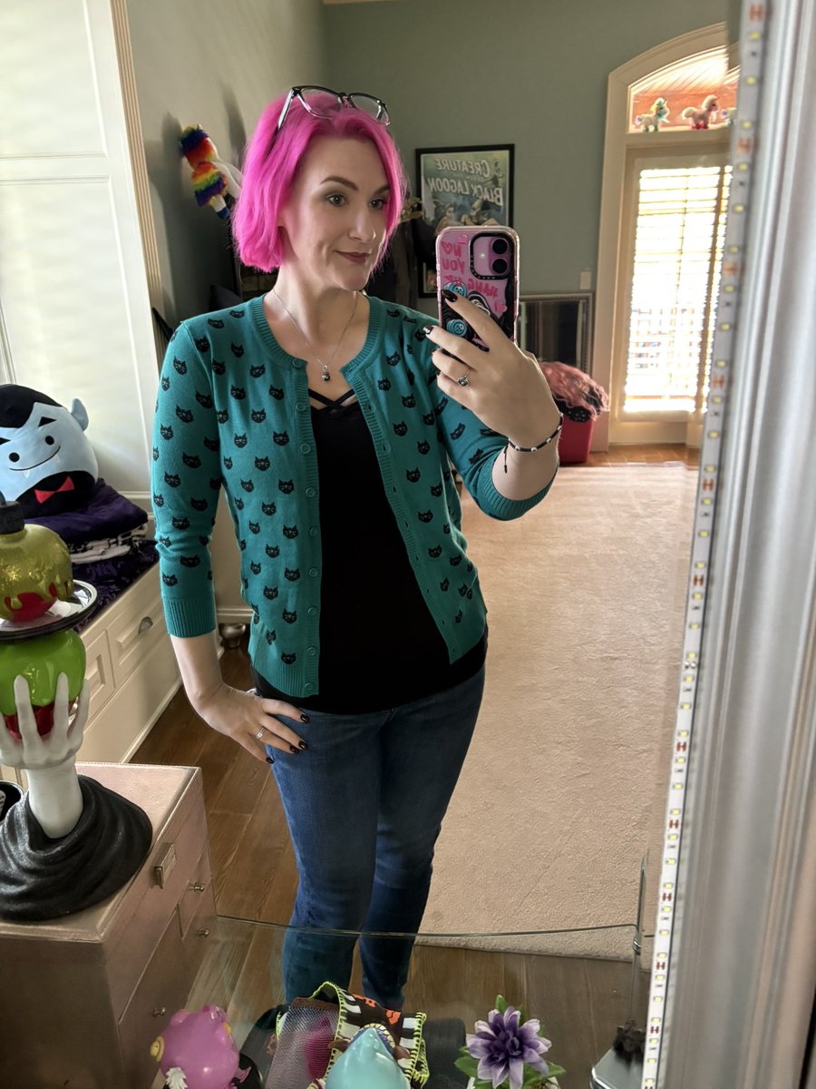 Traveling all over the place for work today. This is about as professional looking as I get. #OOTD #bossbabe