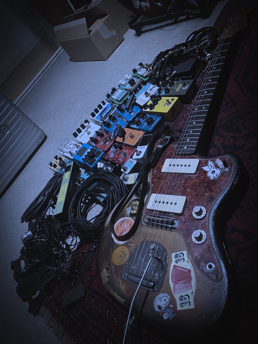 dip_official's tweet image. dip スタジオ。1周目はダメでも2周目には見事に修正してくる淳。曲のノリ方やXtimeでのアイコンタクトの練習の域に来た。ヤマ