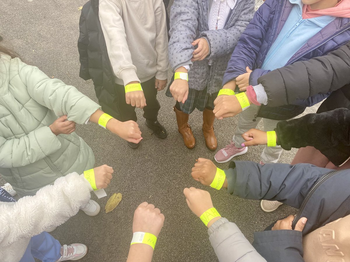 Dsden30's tweet image. Journée Non Au Harcèlement
À l’école L. Rousson de Nîmes comme dans l’ensemble des établissements scolaires du Gard, les élèves et parfois leurs parents ont participé à des ateliers de sensibilisation au harcèlement. Merci à tous les acteurs mobilisés pour cette cause #NAH #pHARe