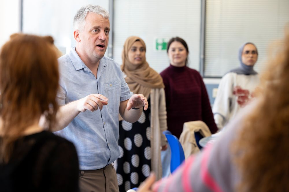 "SKPT face-to-face sessions help you develop your understanding of the hard to grip ideas, but they are also invaluable for the informal sharing of practice."

🗓️#Electricity #Energy #MatterAndSpace starting Jan
FREE + subsidies

Dates, details &amp; to book: loom.ly/OlTEmjM