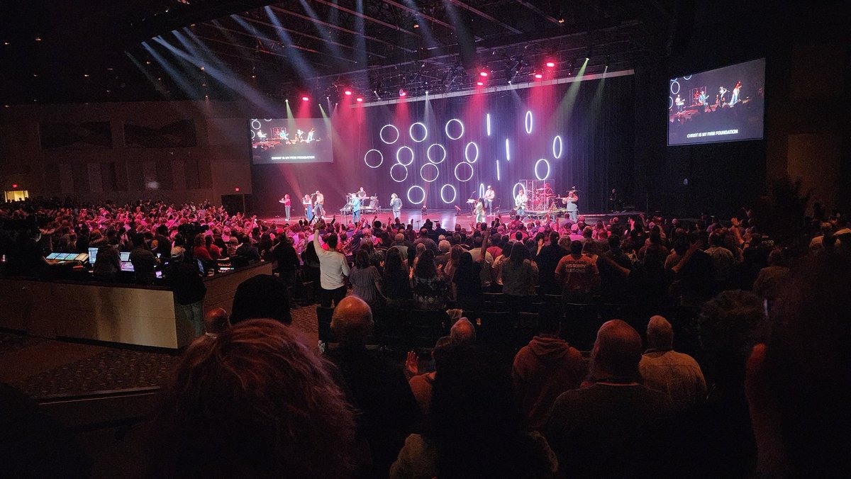 NathanCCI's tweet photo. Day 2 of the #rightnowconference kicked off with wonderful worship and opening keynotes by @LeonceCrump and @richvillodas. Then the challenge is to pick which breakout sessions. It's good to be back with RightNow Media! https://t.co/saV4tHeB1f