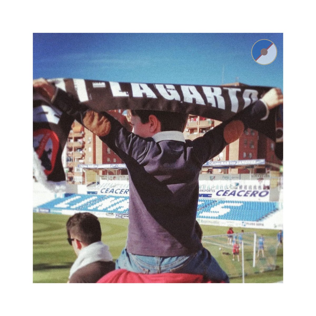 Notamos a los habitantes de la gran ciudad un poco revoltosos esta semana. ¿No era que su derbi es con Granada, Córdoba o Almería?

Nosotros no tenemos nada que esconder, sin complejos: OS ODIAMOS Y ESTAMOS MUY ORGULLOSOS DE NO SER COMO VOSOTROS.