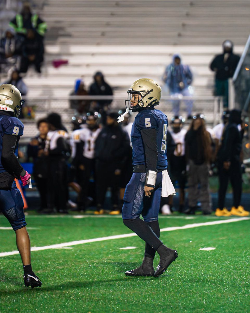 roro_2crazy's tweet image. hudl.com/v/2T9RWj FULL SEASON FILM