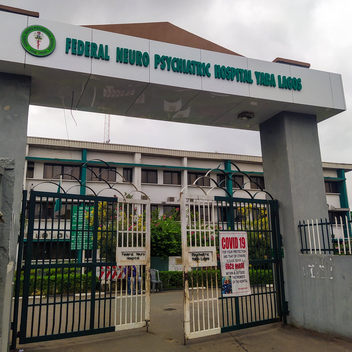 Zielinskii38155's tweet image. Hello Twitter ,
FEDERAL NEURO PSYCHIATRIC HOSPITAL (YABA) lured pharmacy and  MLS  interns at the onset of employment with an appointment letter stating their  monthly allowance would be about N240,000 and instead they have been receiving monthly payment of N162,000 and this has