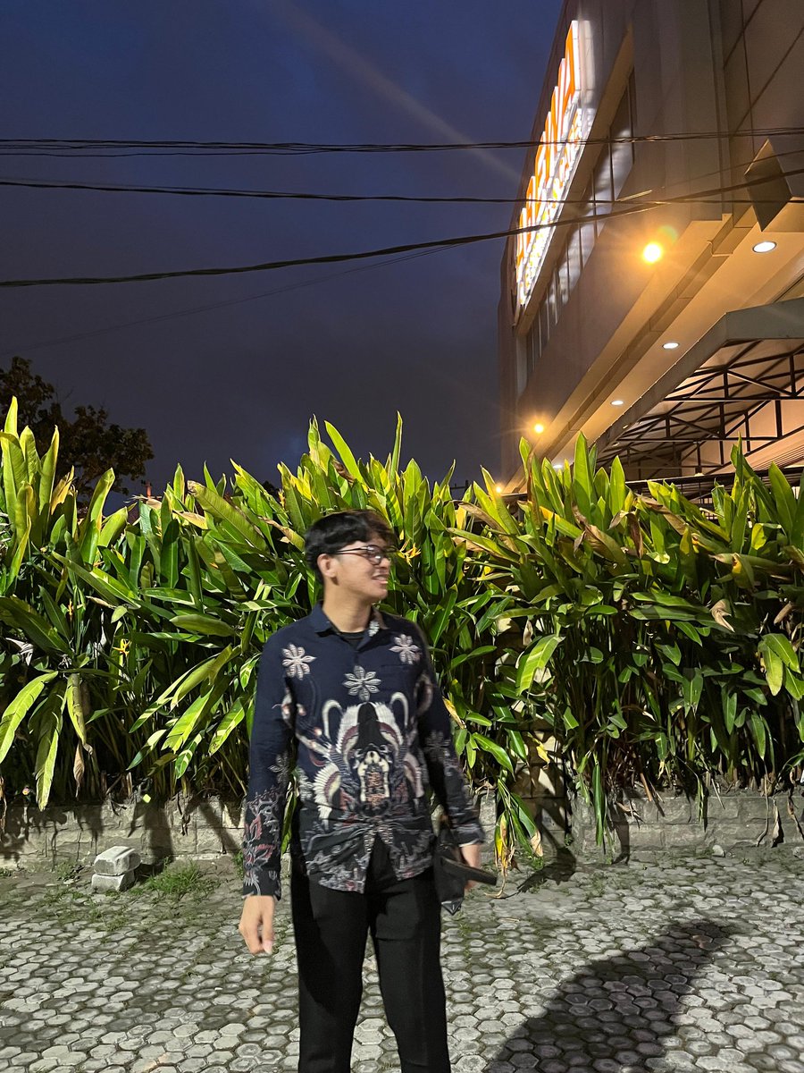 (b)_ocik tweet media